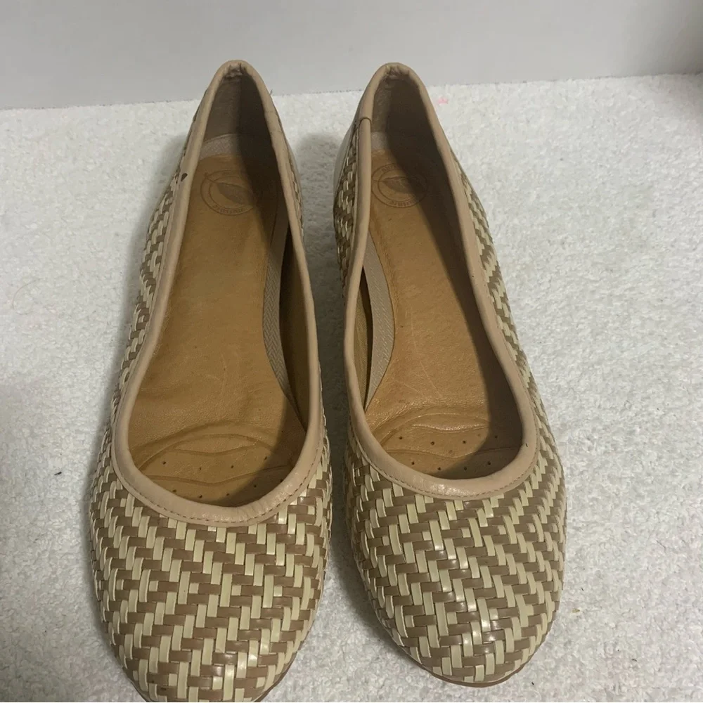 Nurture Leather‎ Flats Sloane Light Brown & Ivory Women's Size 9M